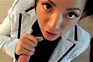 Teen real estate agent caught stealing from her client