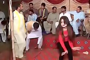 Pakistani Medical doing Dance