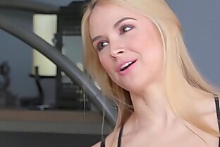 NuruMassage Sarah Vandella Gives A Pounding Gift To Her Military Stepson