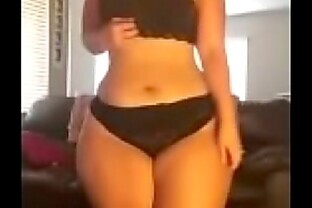 Debbie from luxxxecams.com Shows Off Super Fat Butt Strip