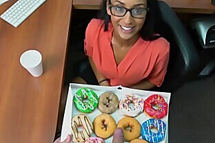 BANGBROS - How to sexually harass your secretary (Arianna Knight) properly