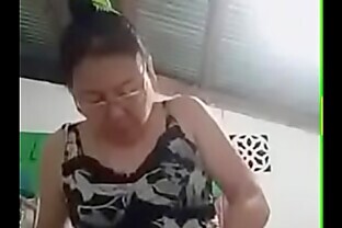 mature thai show tits and pussy
