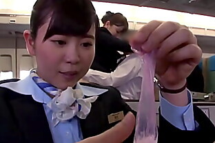 #1「制服・下着・全裸」でおもてなし　またがりオマ〇コ航空 11　デカ尻便