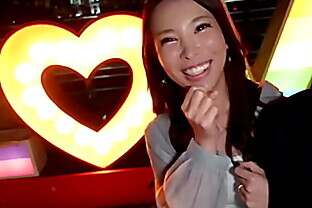 part1 【禁断のNTRセックスで即堕ち花嫁】独身最後のハメ外し！婚約者に内緒で元カレと海デートしたらイイ雰囲気に…/夜景をバックにじゅっぽりフェラで懐かしの元カレち●ぽを味わい