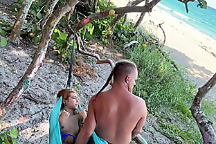 PUBLIC FINGERING at the beach