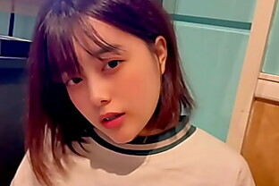 カラオケで男友達といい雰囲気になって彼氏がいるのに浮気してしまう女子○生。