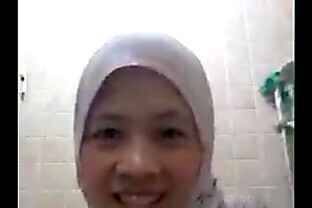 muslim lady on skype