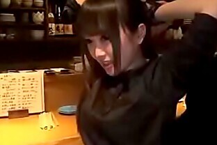 Momo Ichinose in bar