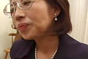53yr old Makiko Miyashita
