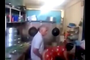 Srilankan chacha fucking his maid in kitchen quickly