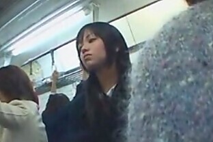 Metro Belleville une asiatique me branle