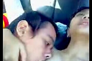 Indian Indonesia Girl enjoying sex her bf at car - Wowmoyback