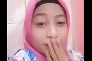 Tudung Melayu Masturbasi malay pretty girl