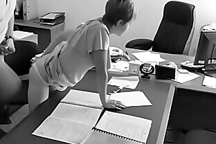 Amateur Porn Office Spycam Caught Boss Fucks Secretary