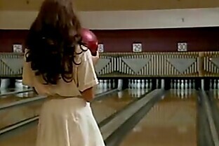 Nude Bowling Party [1995]