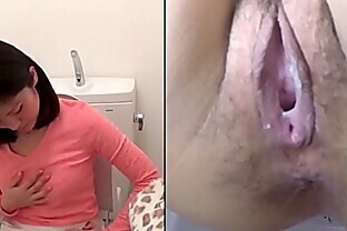 Japanese teen rubs bean