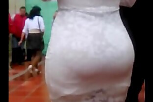 La sexy esposa del Jefe 2 bajalo en