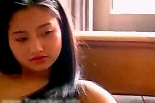 ang cute niya sobra lalo na kapag siyay ngumingiti -