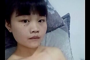 Chinese Short hair Posing